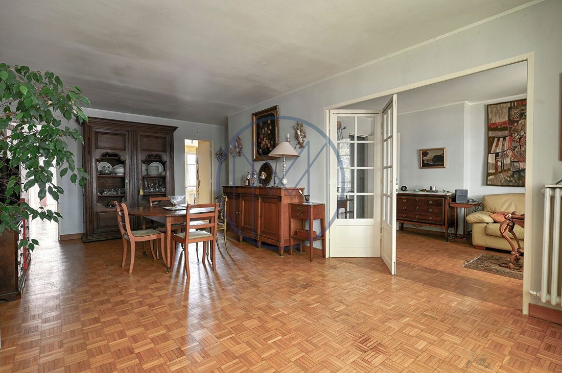Apartment in Domaine National du Château, Versailles, France 3 - 18808606