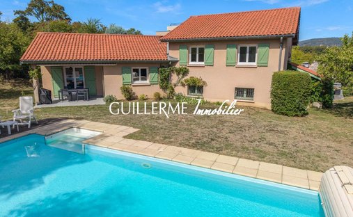 House in Est, Dardilly, France 1