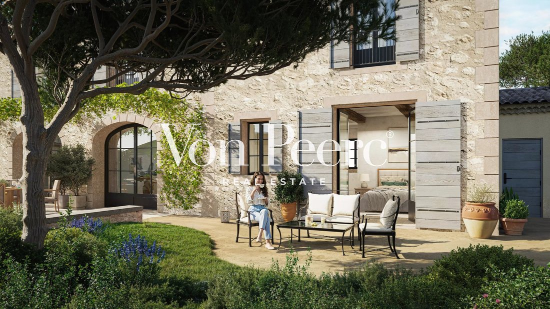 Country House in Saint-Rémy-de-Provence, Provence-Alpes-Côte d'Azur, France 4 - 18806984