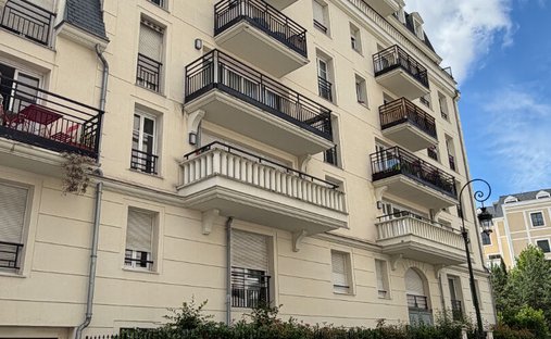 Apartment in Puteaux, Ile-de-France, France 1
