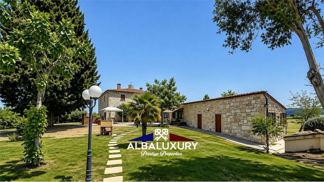 Villa in Montalcino, Tuscany, Italy 4 - 16726277