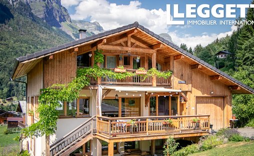 Chalet in Sixt-Fer-a-Cheval, Auvergne-Rhône-Alpes, France 1