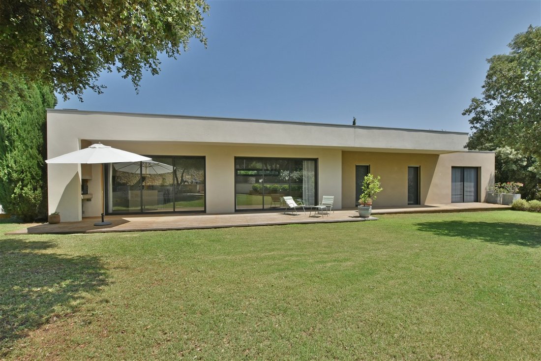 Villa in Alouette, Nimes, France 2 - 18807182