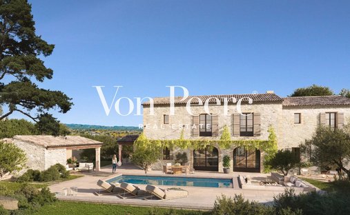 Country House in Saint-Rémy-de-Provence, Provence-Alpes-Côte d'Azur, France 1