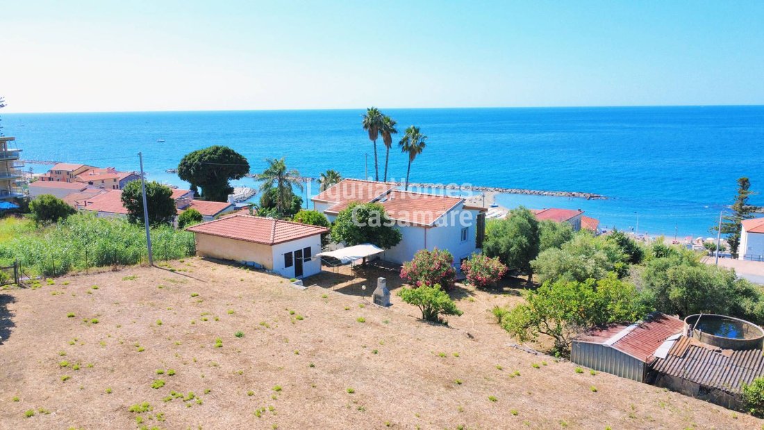 Villa in Santo Stefano al Mare, Liguria, Italy 1 - 15833236