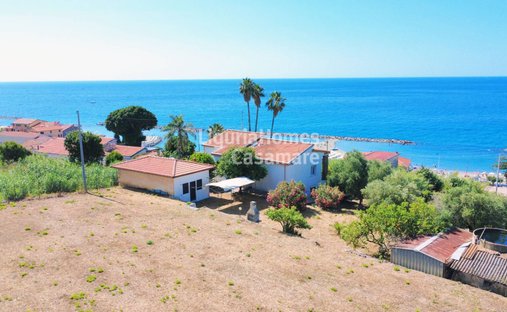 Villa in Santo Stefano al Mare, Liguria, Italy 1