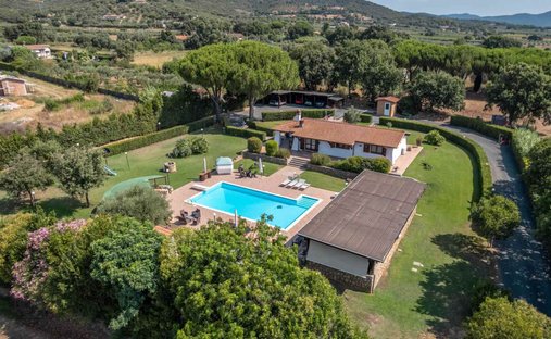 Villa in Castle of Castiglione, Castiglione della Pescaia, Tuscany 1