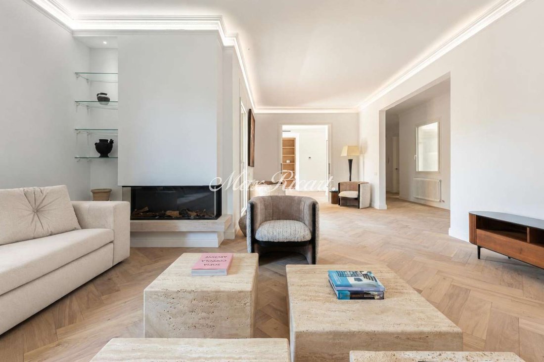 Apartment in Eixample, Barcelona, Spain 4 - 18782394