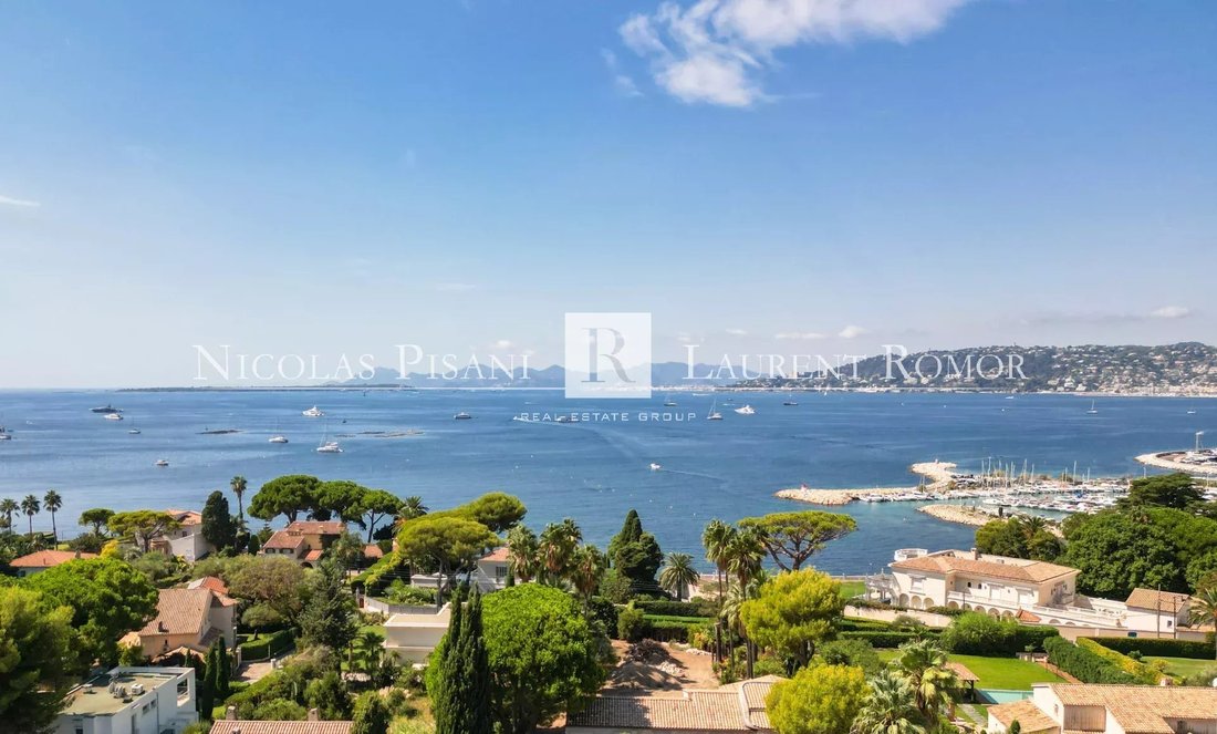 Villa à Antibes, Provence-Alpes-Côte d'Azur, France 2 - 18717062