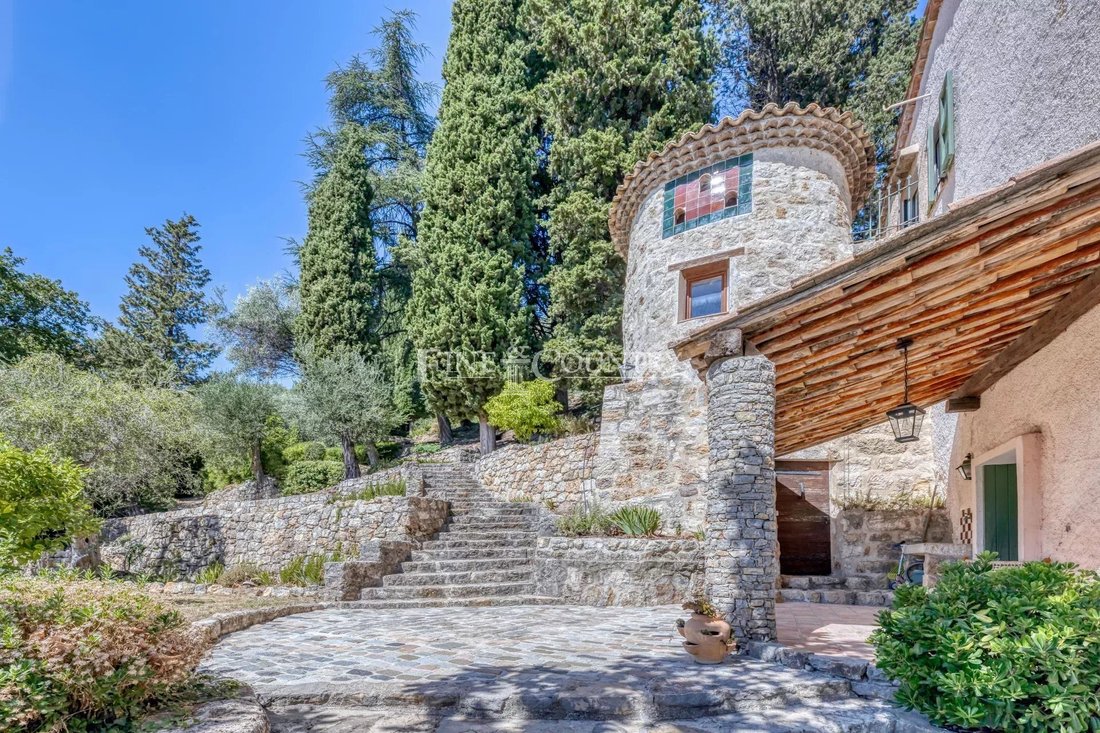 Villa a Grasse, Provenza-Alpi-Costa Azzurra, Francia 4 - 18688397