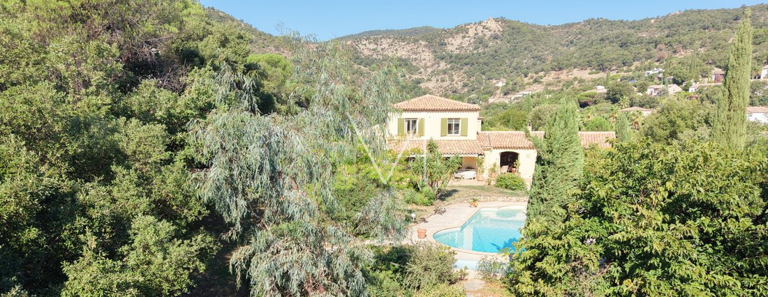 Casa en Le Plan-de-la-Tour, Provenza-Alpes-Costa Azul, Francia 4 - 18807210