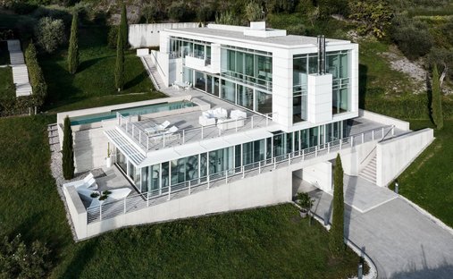 House in Gardone Riviera, Lombardy, Italy 1