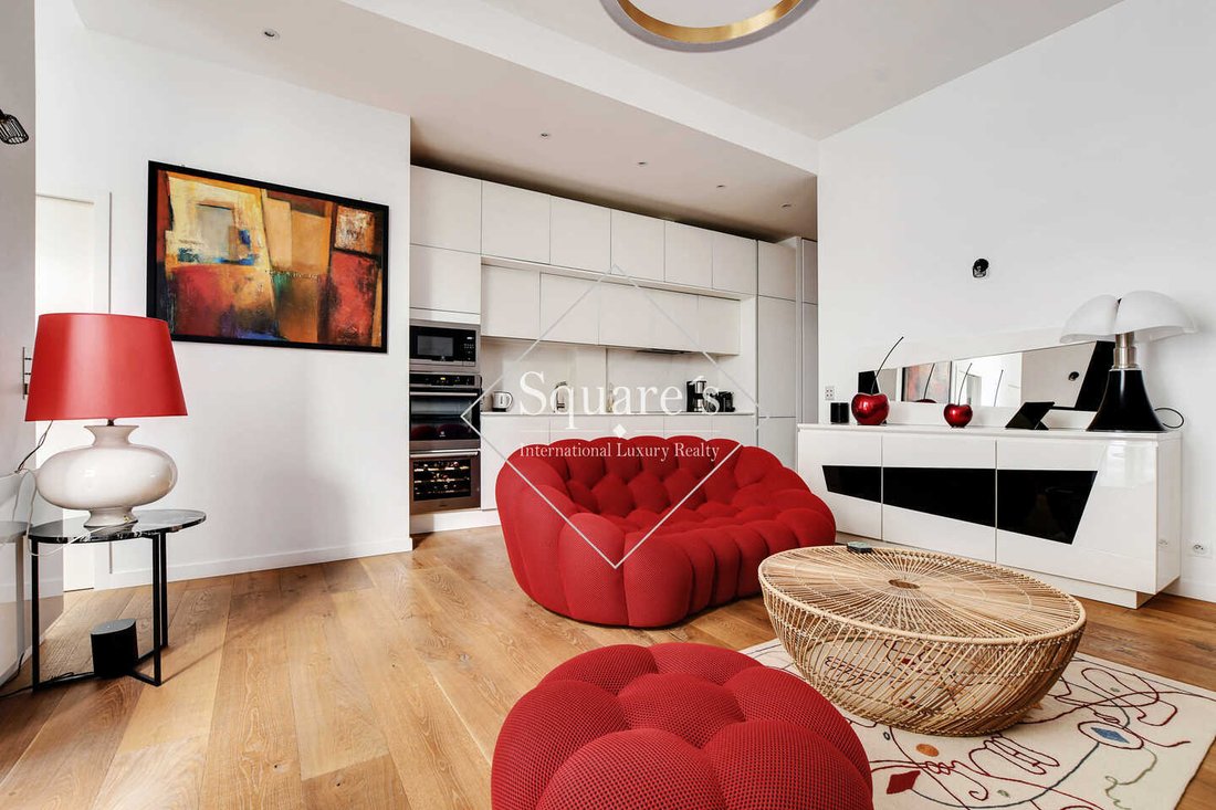 Apartment in Elysées-Madeleine, Paris 8e Arrondissement, Paris 4 - 18808723
