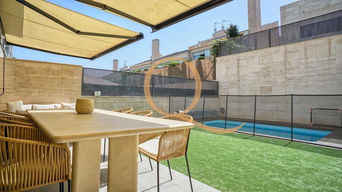 Townhouse in Hortaleza, Madrid, Spain 2 - 18808427