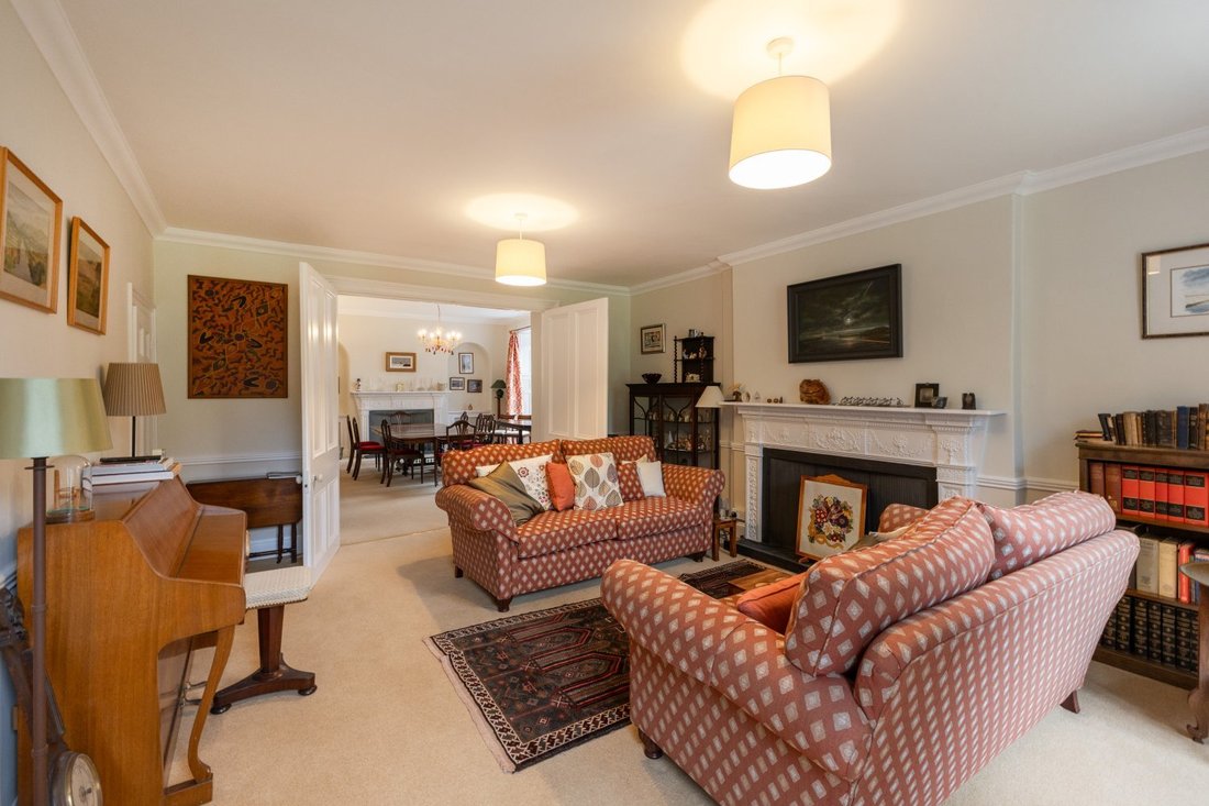 House in United Kingdom 2 - 18806447