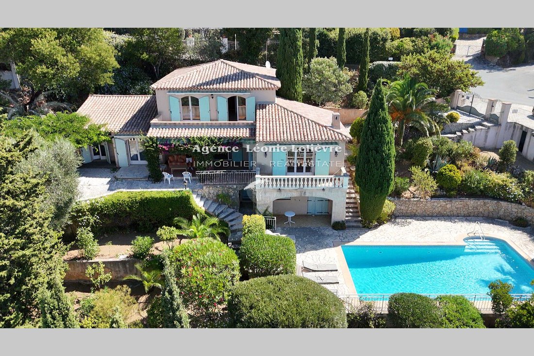 Villa in Les Issambres, Roquebrune-sur-Argens, France 2 - 18807130