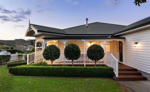House in Riverhead, Auckland, New Zealand 1