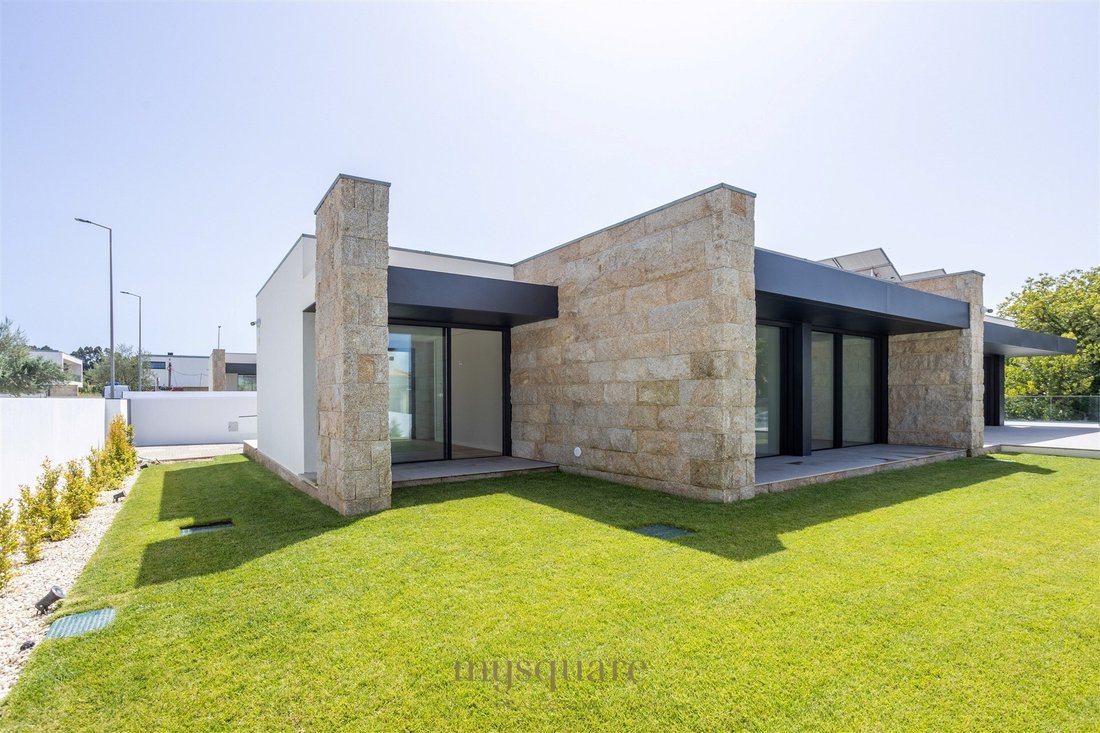 House in Sao Felix da Marinha, Porto District, Portugal 4 - 18808307