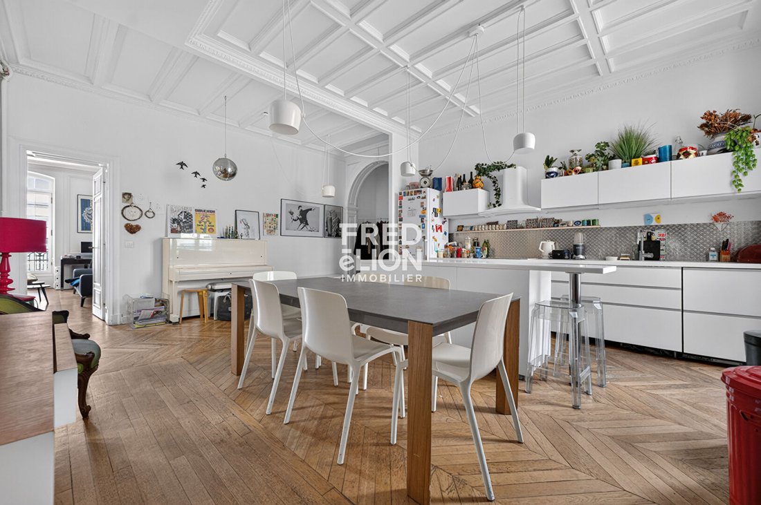 Apartment in Léon-Blum Folie-Regnault, Paris 11e Arrondissement, Paris 5 - 18807453