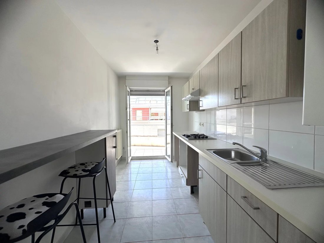 Apartment in Saint-Laurent-du-Var, Provence-Alpes-Côte d'Azur, France 5 - 18806835