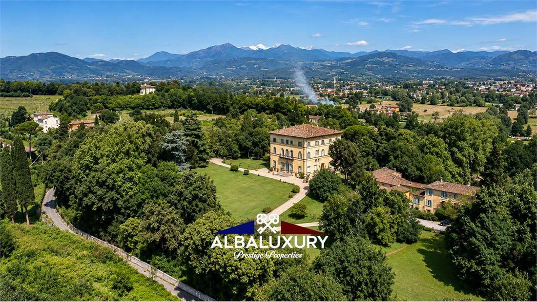 Villa in Saint Mary del Giudice - San Lorenzo a Vaccoli, Lucca, Tuscany 2 - 16487626