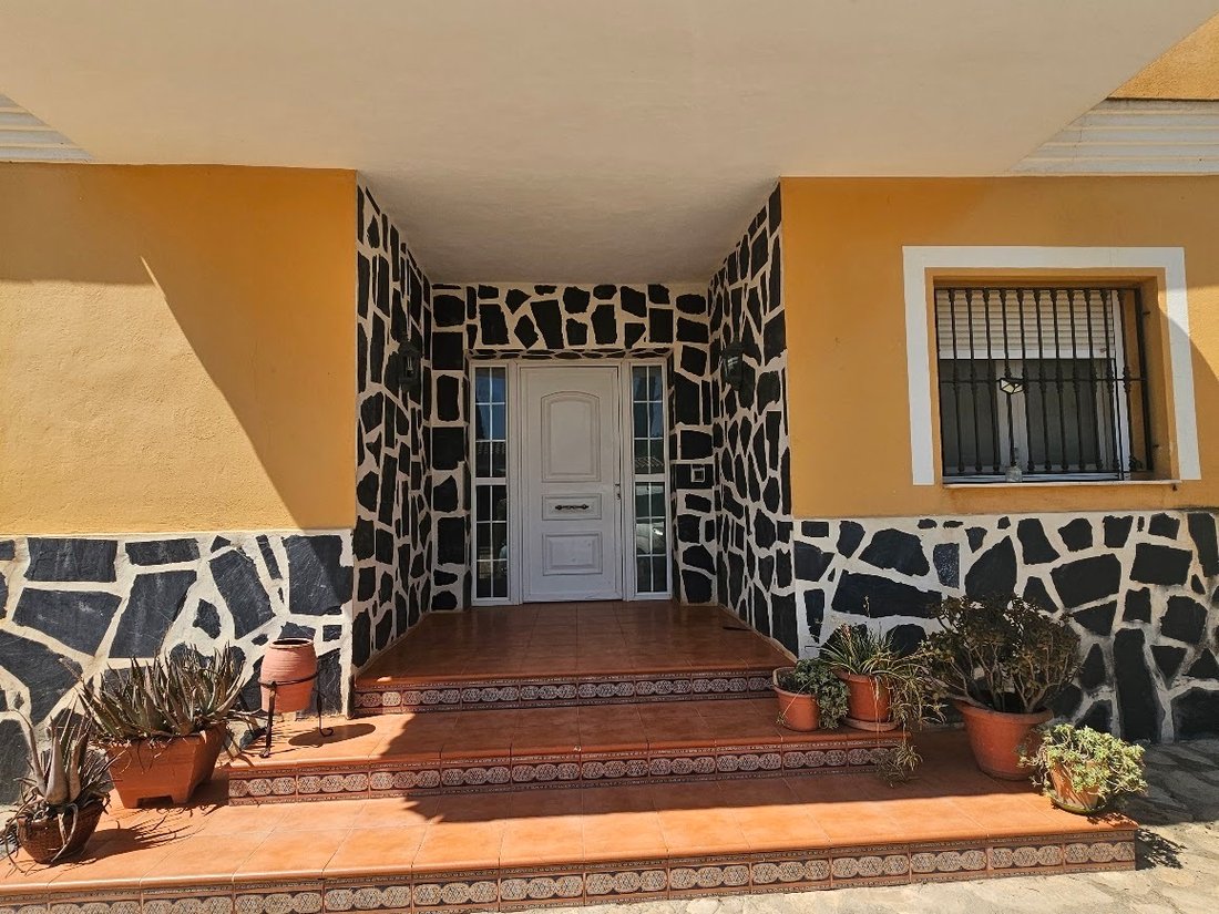 Villa in Enguera, Valencian Community, Spain 3 - 18808267