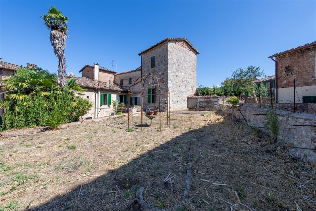 Apartment in Centro Storico, Siena, Tuscany 1 - 18807810
