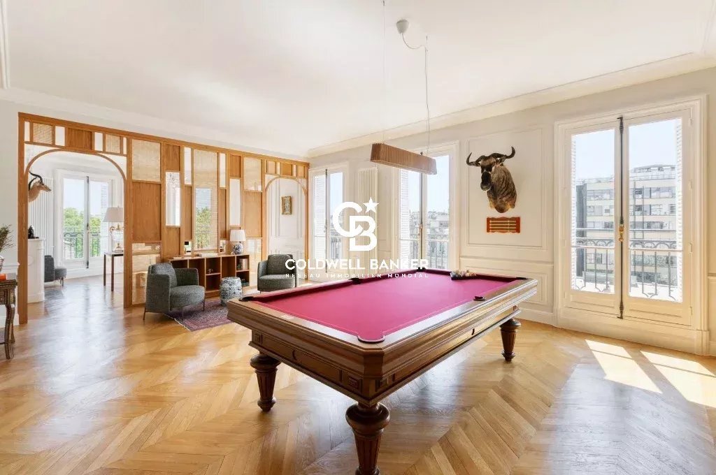 Apartment in Hoche-Friedland, Paris 8e Arrondissement, Paris 2 - 18807169