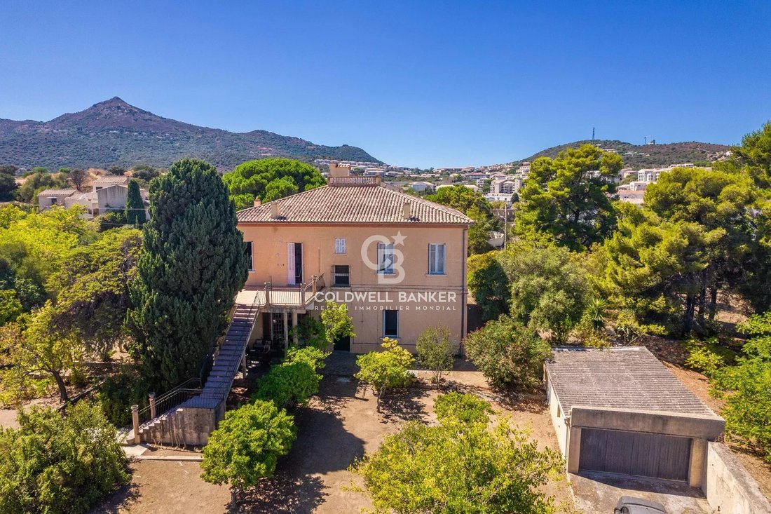 Villa in L'Île-Rousse, Korsika, Frankreich 2 - 18808488