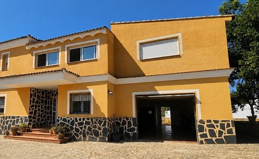Villa in Enguera, Valencian Community, Spain 1