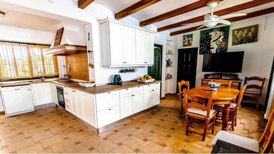Villa in Marchena, Andalusia, Spain 5 - 18806721