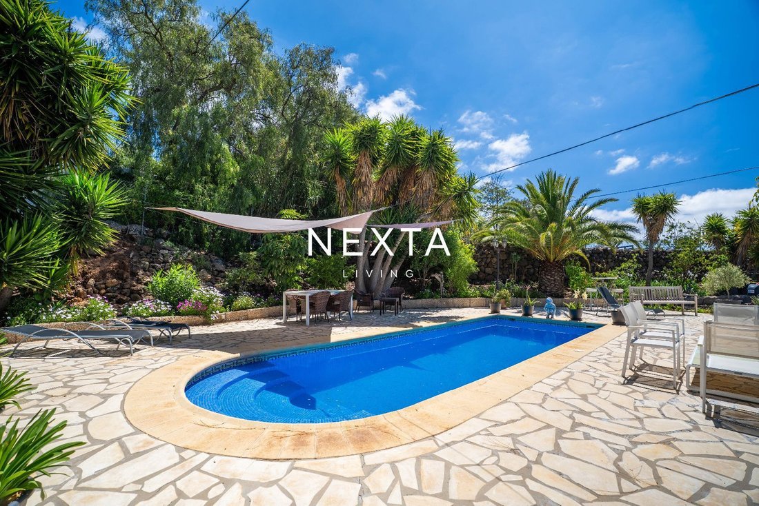 Villa in Los Cristianos, Canary Islands, Spain 1 - 18806516