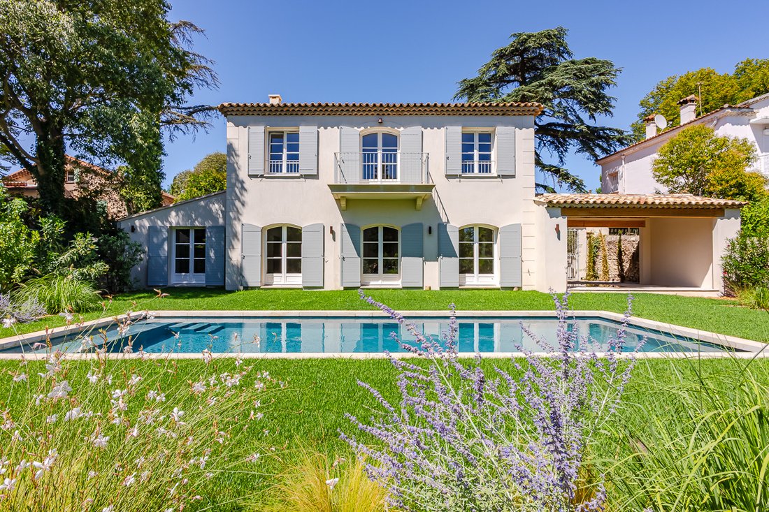 House in Granettes-Jauberte-Sainte Anne, Aix-en-Provence, France 1 - 18807264