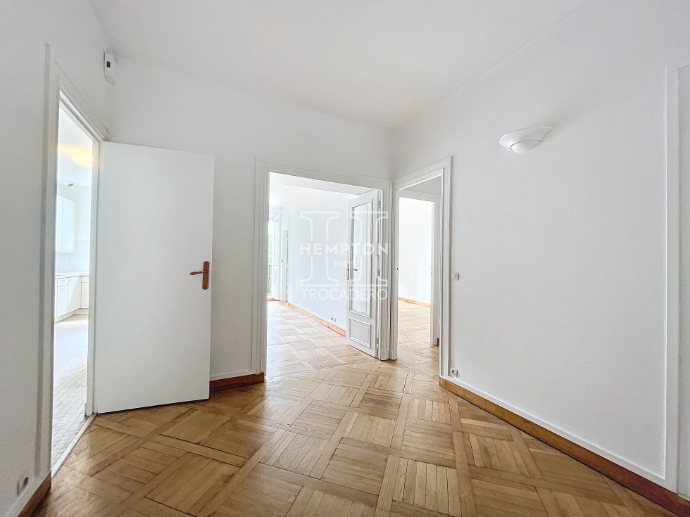 Apartment in Bois de Boulogne, Paris 16e Arrondissement, Paris 2 - 18806999