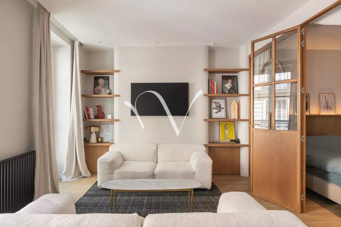 Apartment in Monnaie, Paris 6e Arrondissement, Paris 4 - 18807017