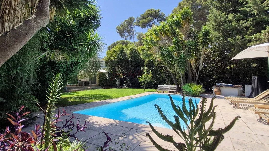 House in Fontmerle, Antibes, France 1 - 18808636