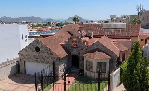 House in Chihuahua, Chihuahua, Mexico 1