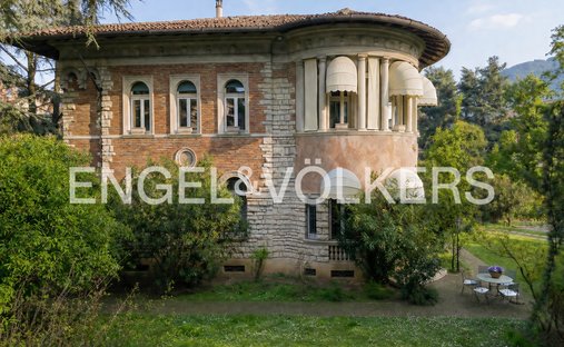 Villa in Borgo Trento, Brescia, Italy 1