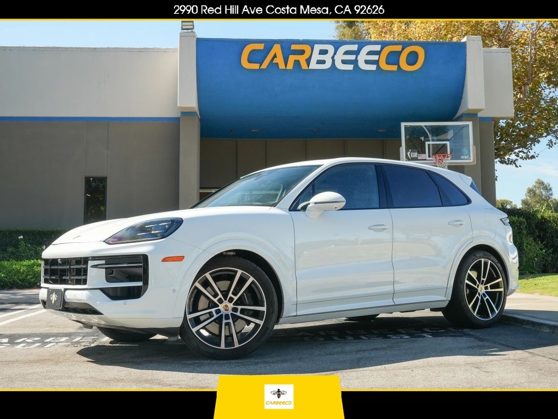 Suv in Costa Mesa, CA, United States 1 - 18753294