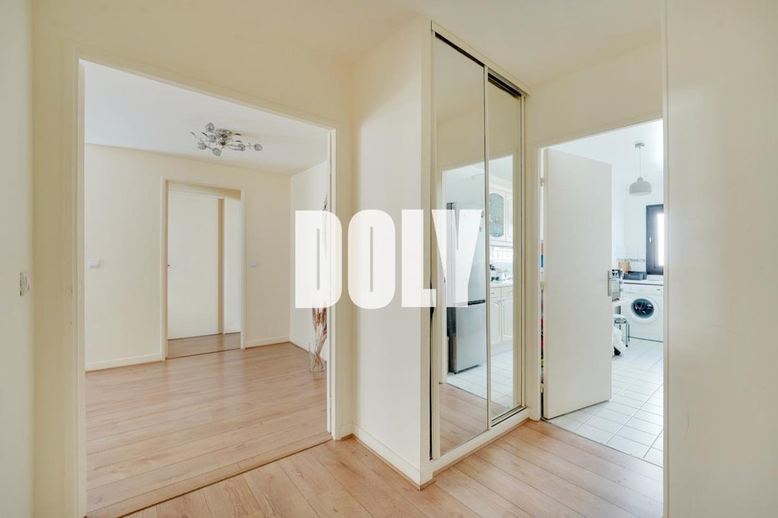 Apartment in Georges Pompidou, Levallois-Perret, France 5 - 18808531