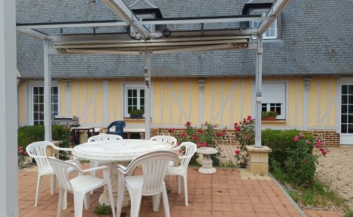 Haus in Cormeilles, Normandie, Frankreich 1