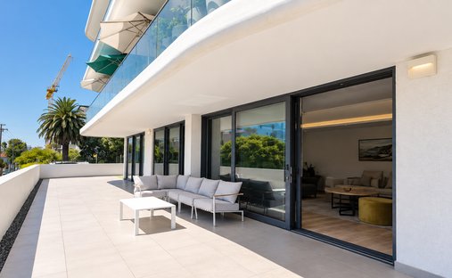 Apartment in Sea Point, Cape Town, South Africa 1