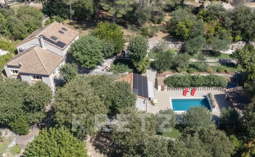 Casa a La Gazelle, Nîmes, Francia 1