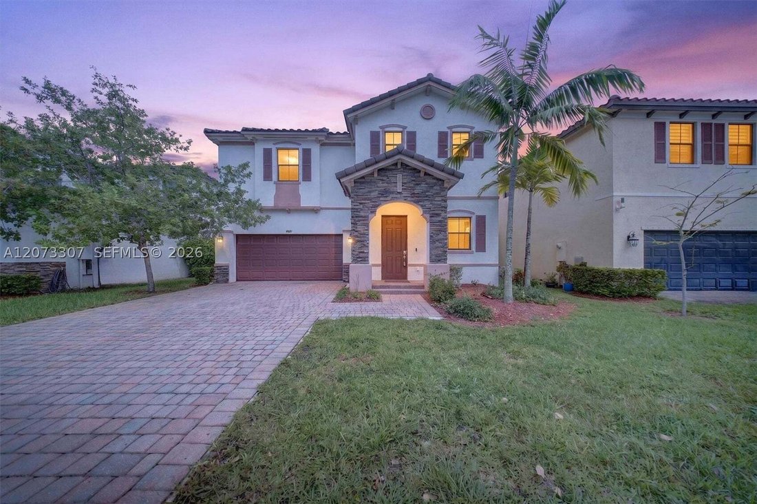 Maison à Miami Lakes, Floride, États-Unis 1 - 18808003