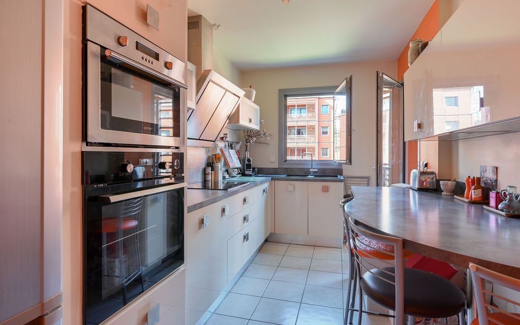 Apartment in Tête d'Or-Foch-Vitton, Lyon 6e Arrondissement, Lyon 5 - 18807325