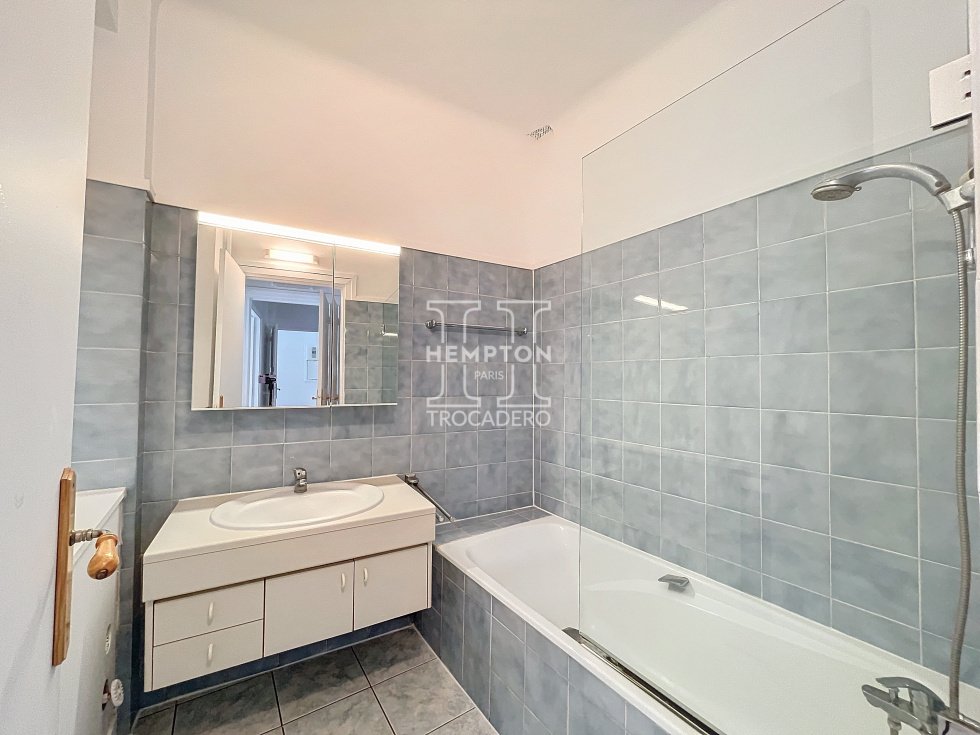 Apartment in Bois de Boulogne, Paris 16e Arrondissement, Paris 5 - 18806999