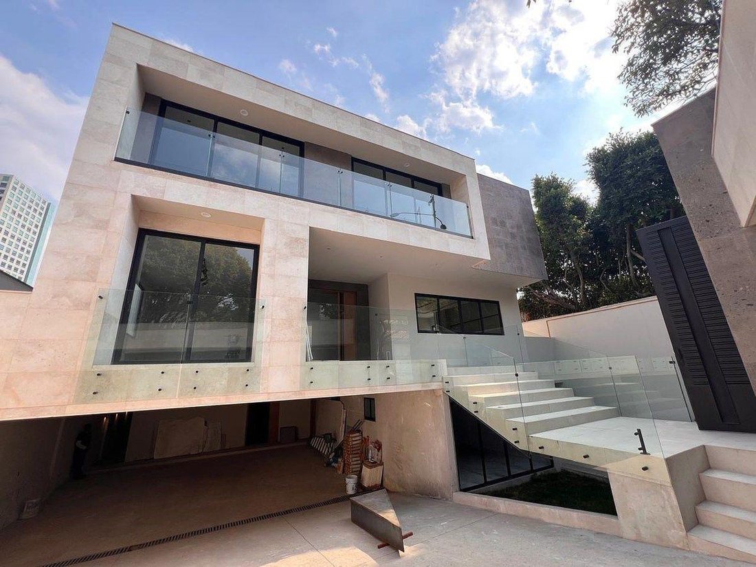 House in Mexico City, Mexico 2 - 18807516