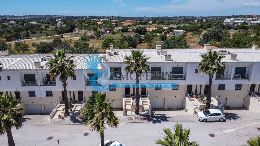 Townhouse in Ferreiras, Algarve, Portugal 1 - 18808712