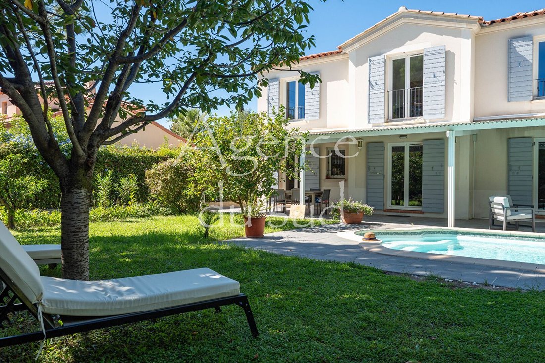 House in La Ciotat, Provence-Alpes-Côte d'Azur, France 1 - 18807247