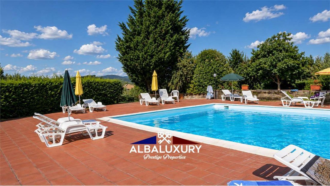 Villa in Montalcino, Tuscany, Italy 2 - 16726277
